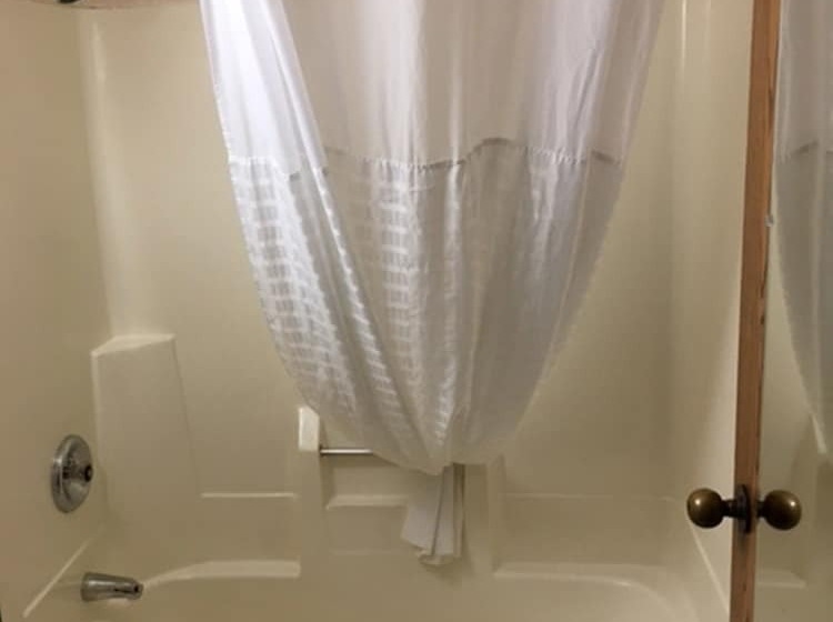 جناح لذوى الاحتياجات الخاصة, Comfort Suites Delavan  Lake Geneva Area