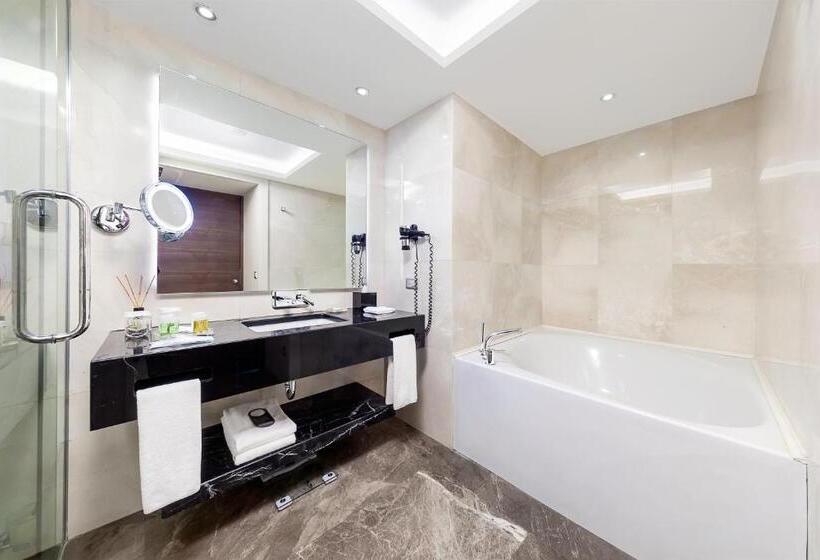 エグゼクティブ スイート、眺望あり, Dedeman Bostanci Istanbul Hotel & Convention Center