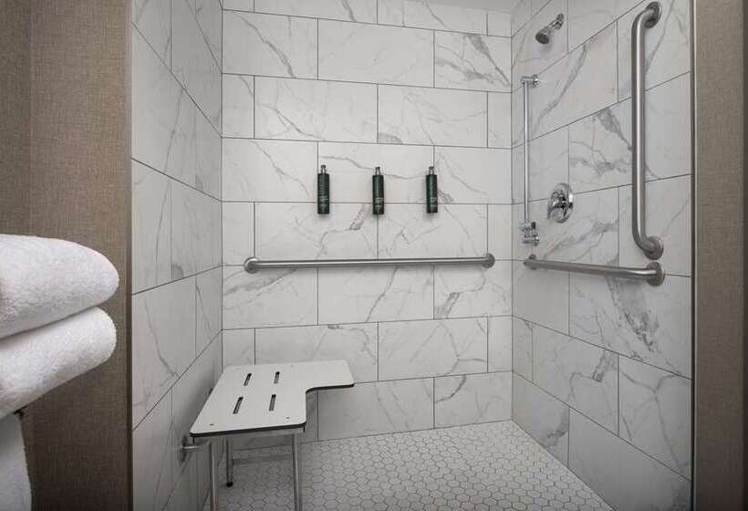 اتاق استاندارد, Doubletree By Hilton Chattanooga Hamilton Place