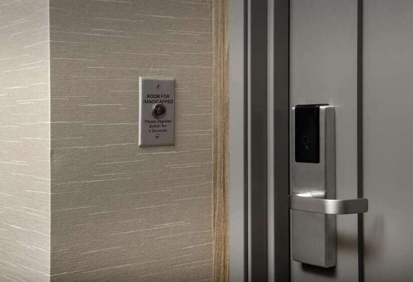 اتاق استاندارد, Doubletree By Hilton Chattanooga Hamilton Place