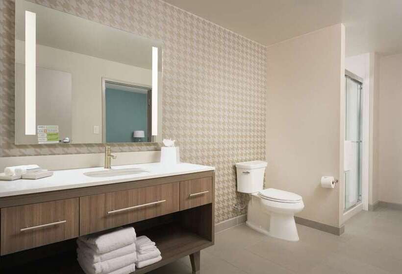 اتاق استاندارد, Doubletree By Hilton Chattanooga Hamilton Place