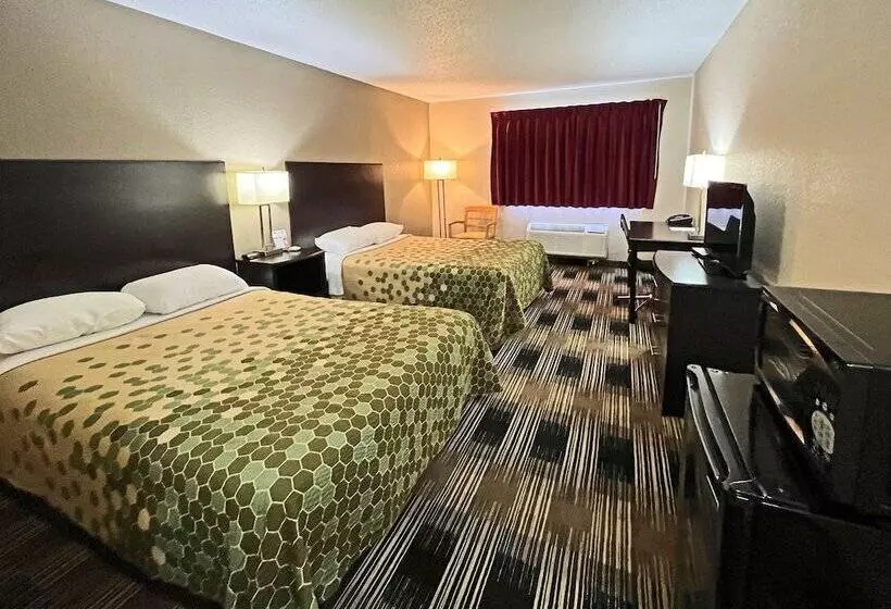 ２ダブルベッドのスタンダードルーム, Econo Lodge Wausau   Rothschild