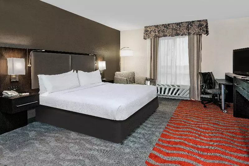 اتاق استاندارد با تخت بزرگ برای معلولان, Holiday Inn & Suites College Station Aggieland, An Ihg