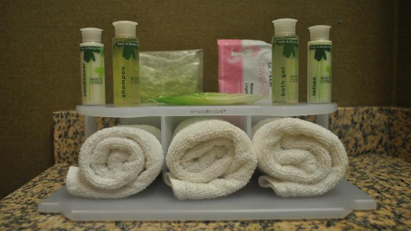 스탠다드 룸 킹사이즈 침대, Holiday Inn Express Greensburg, An Ihg