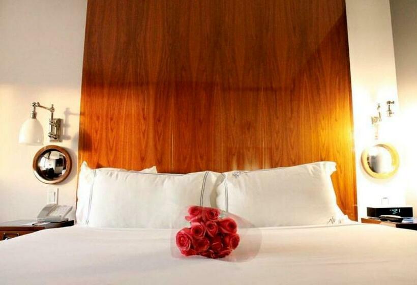 带大床的高级房间, Hugo