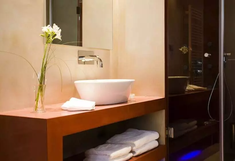 سوییت اجرایی, Kipi Suites