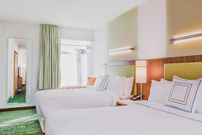 スタンダードスタジオ, Springhill Suites By Marriott Anaheim Maingate