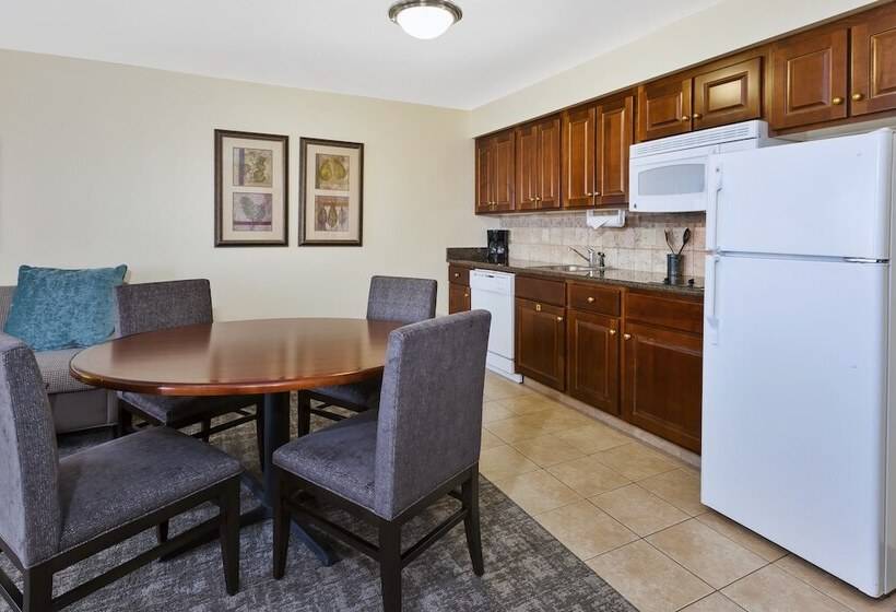 سوییت, Staybridge Suites Lansing   Okemos By Ihg