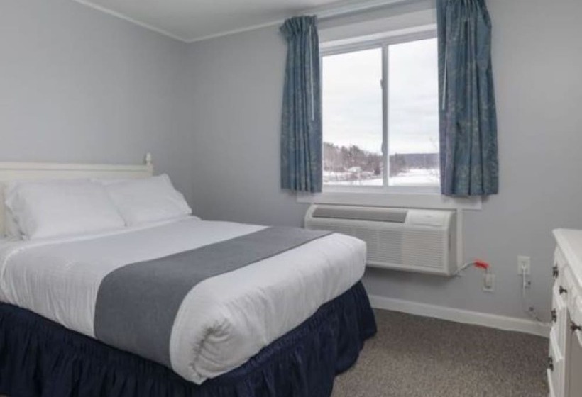 غرفة أساسية سرير مزدوج, Winnisquam Lake Inn