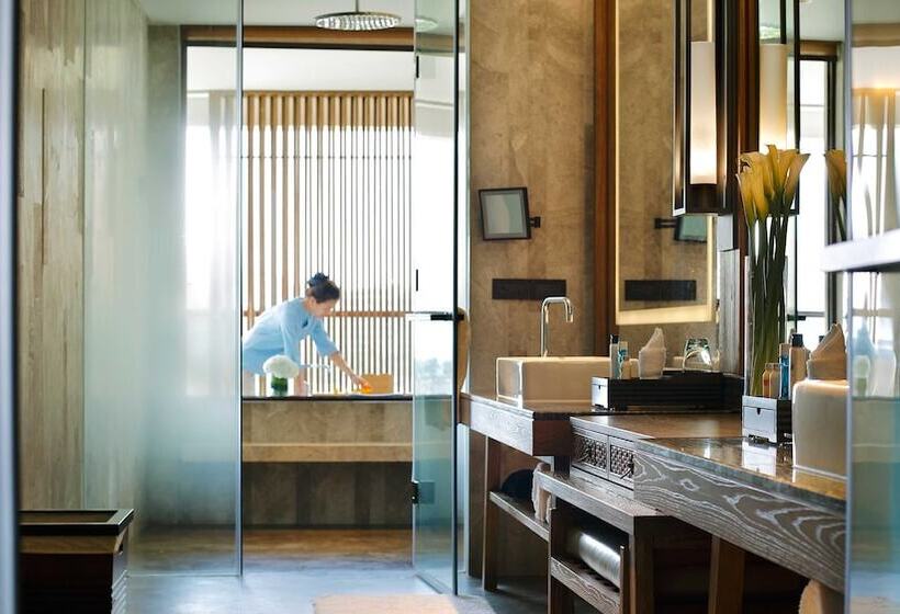 غرفة كلاسيكية سرير مزدوج مطلّة علي البحر, Intercontinental Sanya Haitang Bay Resort, An Ihg