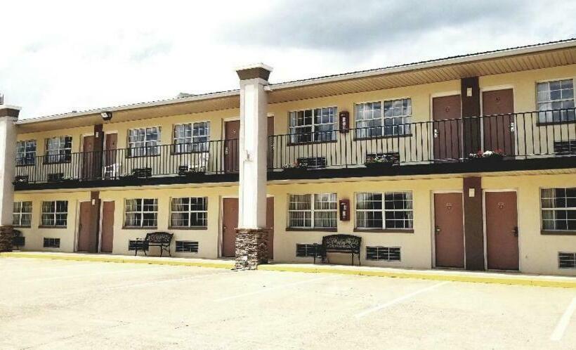 اتاق استاندارد با تخت بزرگ, Knights Inn Chattanooga