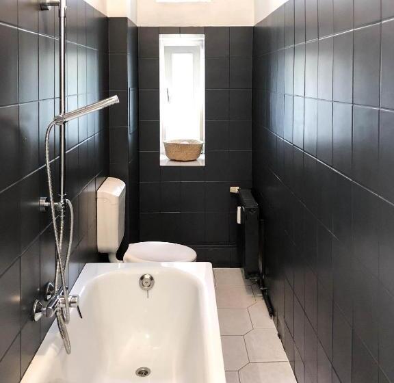 اتاق استاندارد یک نفره, Pension Absolut Berlin