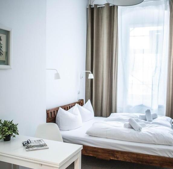 اتاق استاندارد, Pension Absolut Berlin