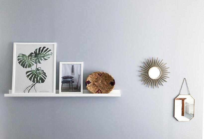 اتاق استاندارد با سرویس بهداشتی مشترک, Pension Absolut Berlin