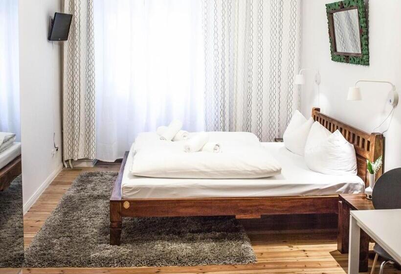 اتاق استاندارد, Pension Absolut Berlin