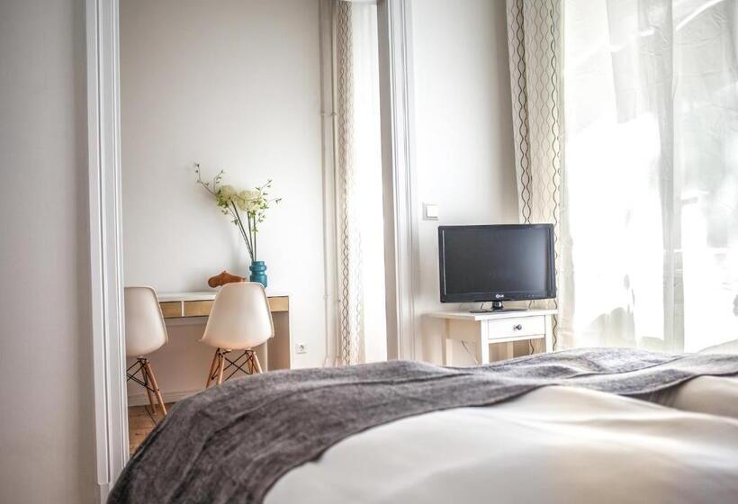 سوییت, Pension Absolut Berlin