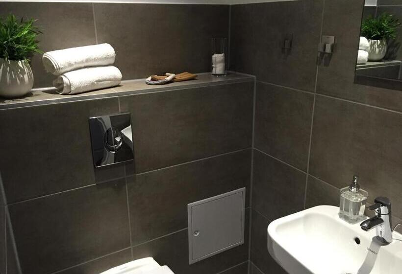 اتاق اکونومی, Pension Absolut Berlin