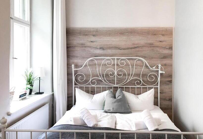 اتاق اکونومی, Pension Absolut Berlin