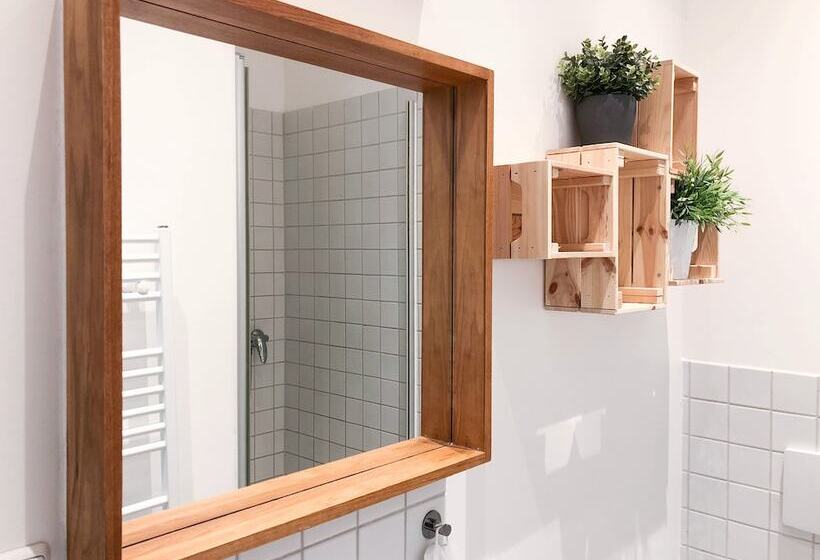 اتاق استاندارد با سرویس بهداشتی مشترک, Pension Absolut Berlin