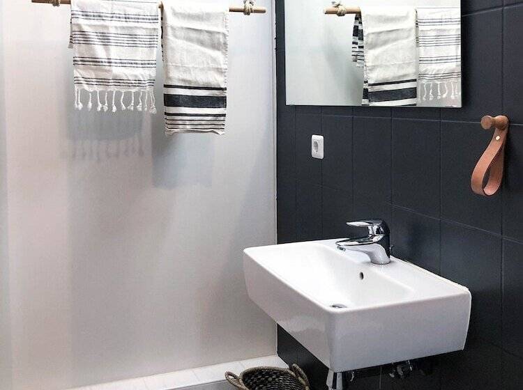 اتاق استاندارد یک نفره, Pension Absolut Berlin