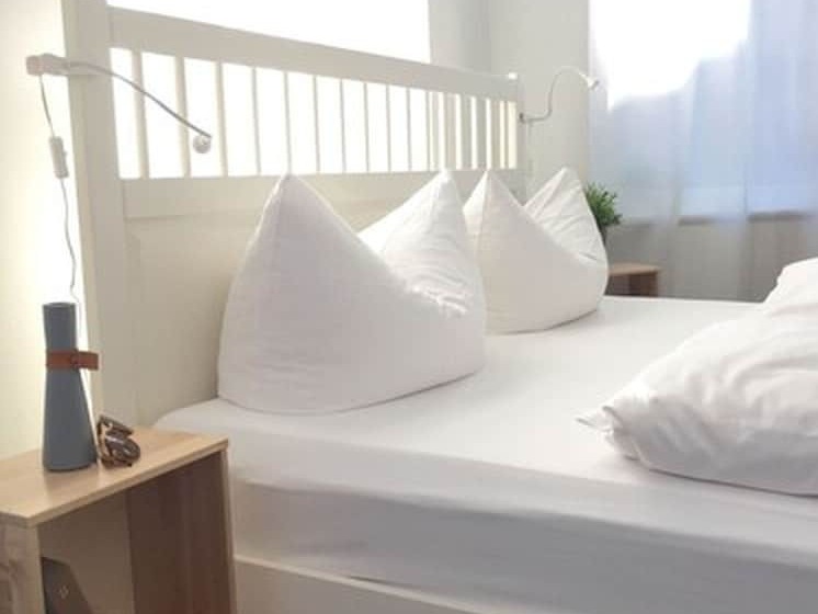 اتاق اکونومی, Pension Absolut Berlin