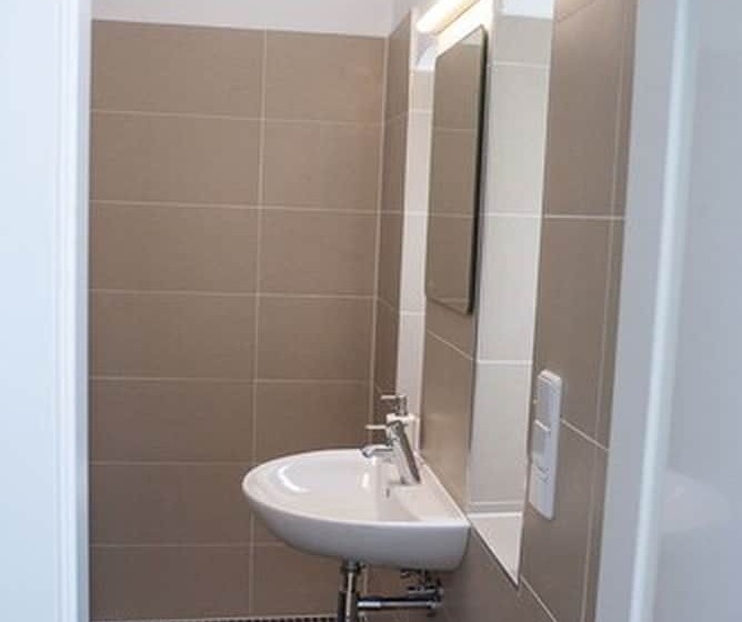 اتاق استاندارد یک نفره, Pension Absolut Berlin