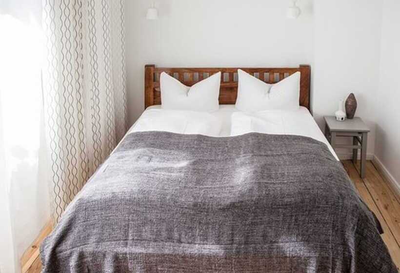 سوییت, Pension Absolut Berlin