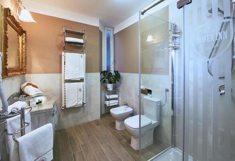 Chambre Familiale, Villa Tower Inn