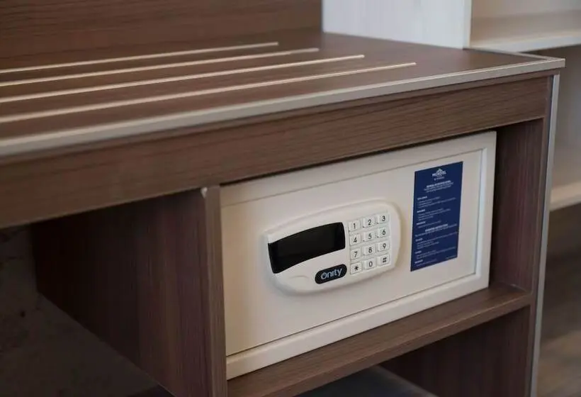 ２ダブルベッドのスタンダードルーム, Microtel Inn & Suites By Wyndham Guadalajara Sur