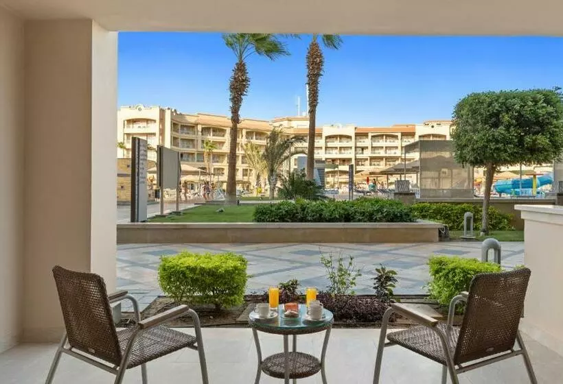 اتاق لوکس, Pickalbatros White Beach Resort  Hurghada