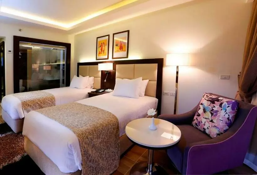 اتاق لوکس, Pickalbatros White Beach Resort  Hurghada