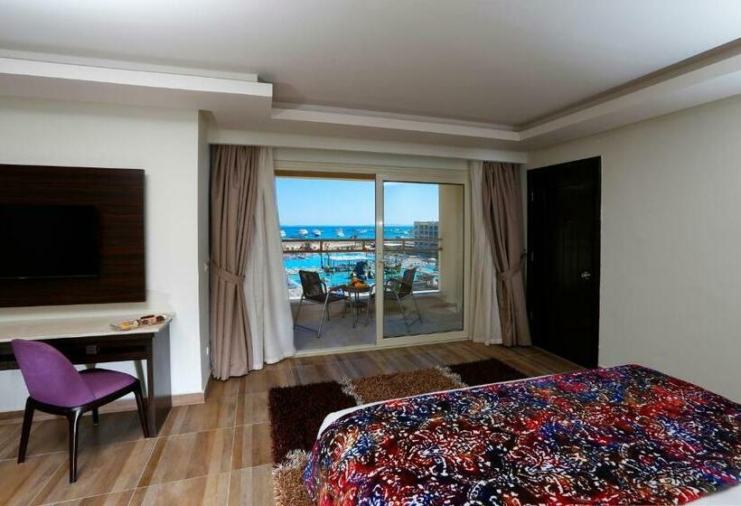 سوییت جونیور با چشم‌انداز استخر, Pickalbatros White Beach Resort  Hurghada