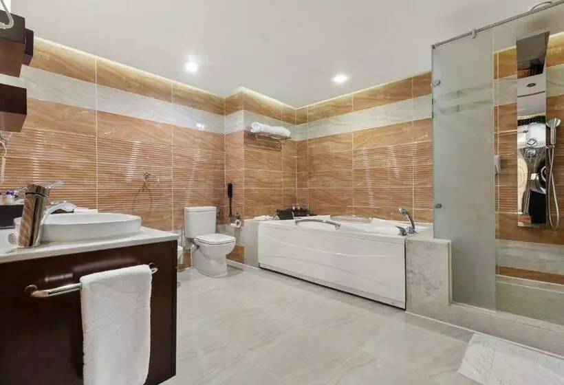 سوئیت رویال, Pickalbatros White Beach Resort  Hurghada
