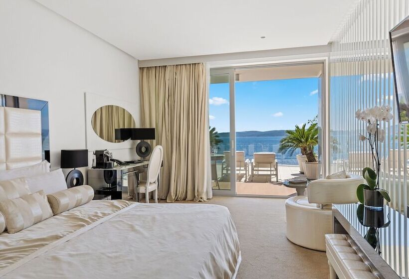 Номер Deluxe Вид на Море, Luxury Hotel Amabilis