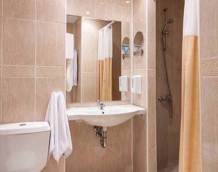 غرفة قياسية فردية مطلة علي البحر, Burgas Beach