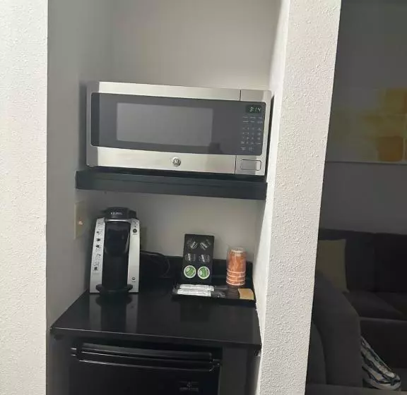 キングサイズベッドのスイートルーム, Comfort Inn & Suites Akron South