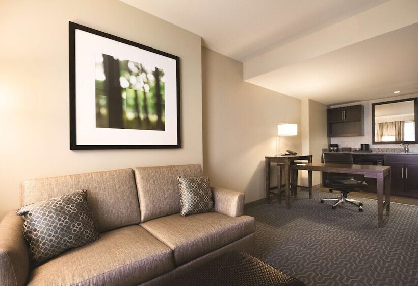 סוויטה מותאמת לאדם עם מוגבלויות, Embassy Suites Springfield