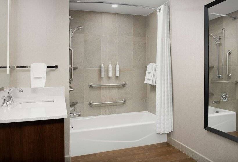 סוויטה, Embassy Suites Springfield