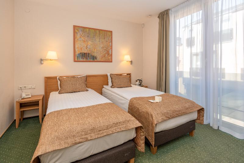 اتاق استاندارد یک نفره, Euterpe