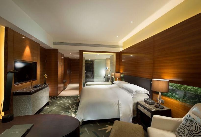 Номер Executive, Hilton Shijiazhuang