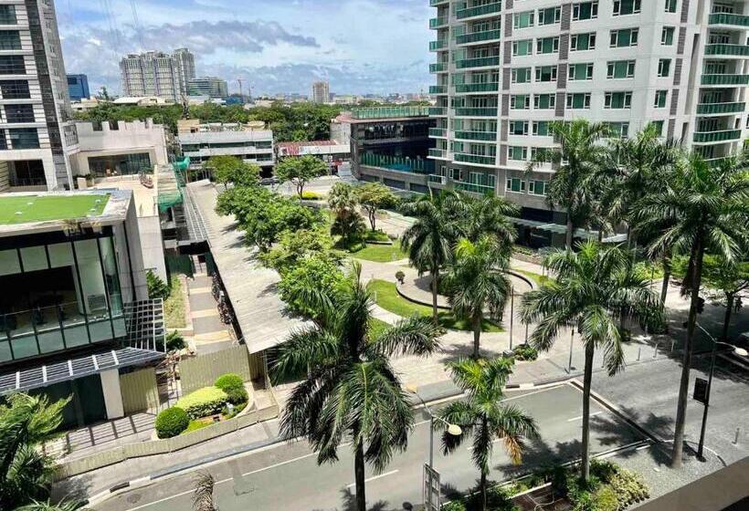 Quarto Estandar Cama King, Holiday Inn & Suites Makati, An Ihg