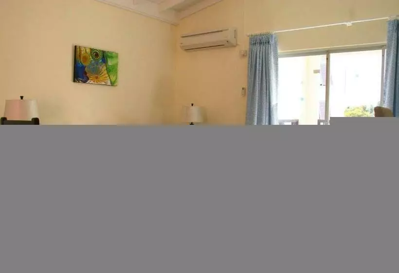 1 Bedroom Apartment Sea View