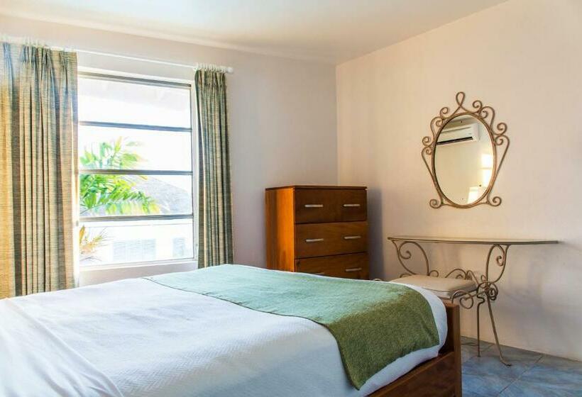 سوییت خانوادگی, Infinity On The Beach