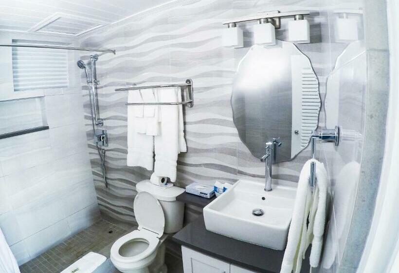 اتاق سوپریور با چشمانداز دریا, Infinity On The Beach