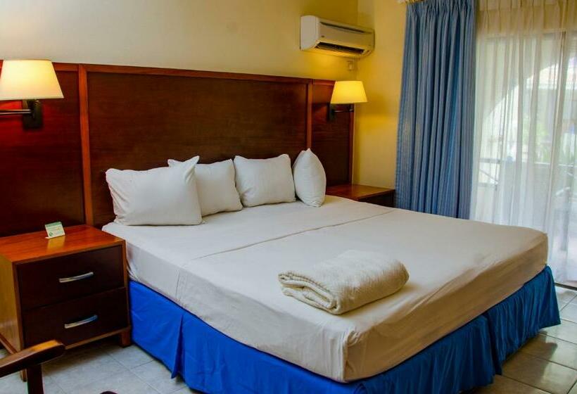 اتاق استاندارد, Infinity On The Beach