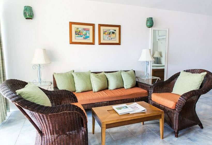 سوییت خانوادگی, Infinity On The Beach