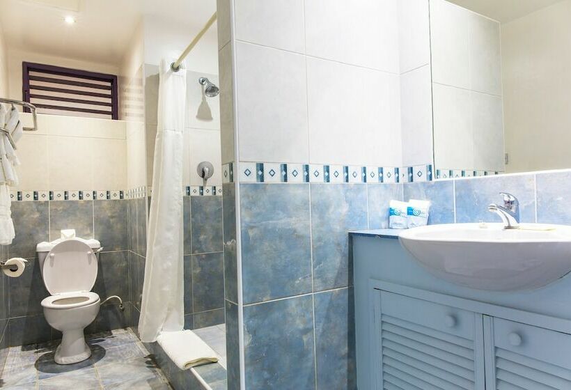 سوییت خانوادگی, Infinity On The Beach