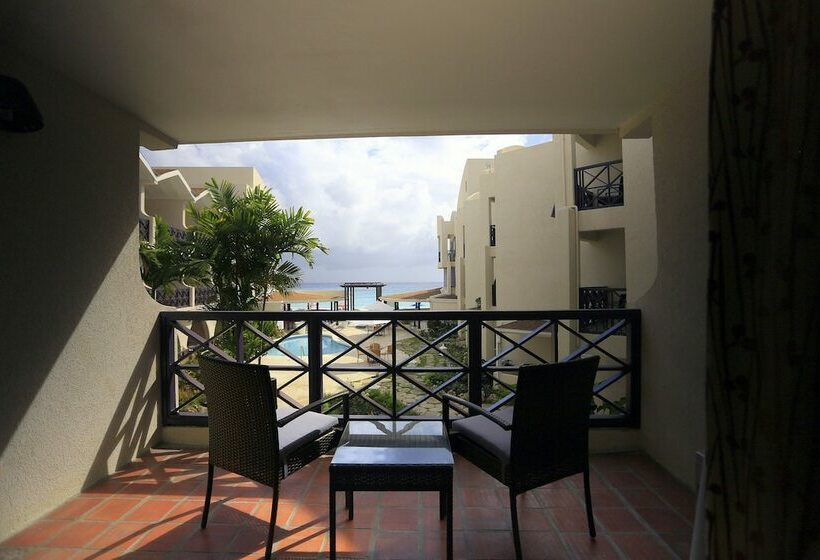 اتاق استاندارد, Infinity On The Beach