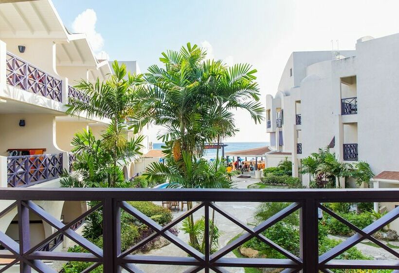 اتاق استاندارد, Infinity On The Beach