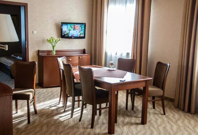 Deluxe-huoneisto 1 Makuuhuone, Korona Spa & Wellness